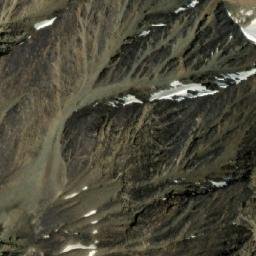 Satellite imagery of Qolleh-ye Sar-e Owshnūgān, AF