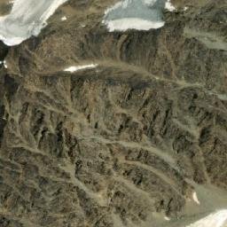 Satellite imagery of Qolleh-ye Sar-e Owshnūgān, AF