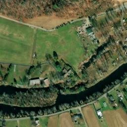 Satellite imagery of Bee Cliff, US