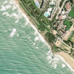 Satellite imagery of Punta de los Roques, ES