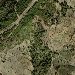 Satellite imagery of Irhil Bou Khemis, DZ