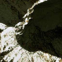 Satellite imagery of Sar-e Firgardī, AF
