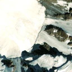 Satellite imagery of Qulah-ye Sar-e Ōshnūgān, AF