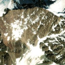 Satellite imagery of Qulah-ye Sar-e Ōshnūgān, AF