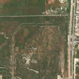 Satellite imagery of Z̧ahrat al Mazīyah, SY