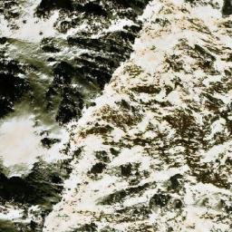Satellite imagery of Kōh-e Tāwah Shākh, AF