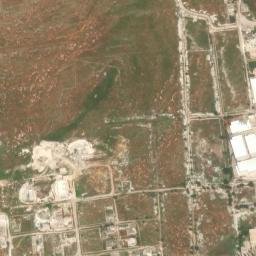 Satellite imagery of Z̧ahr al Munţār, SY