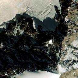 Satellite imagery of Qulah-ye Shakarāw, AF