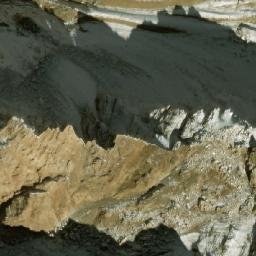 Satellite imagery of Kōh-e Mundah-ye Malik, AF