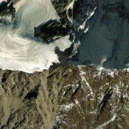 Satellite imagery of Kōh-e Sar-e Yamak, AF