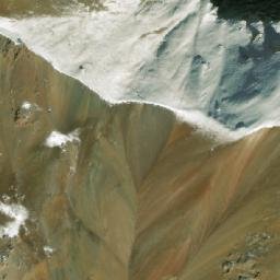 Satellite imagery of Kōh-e Darah-ye Kirch, AF