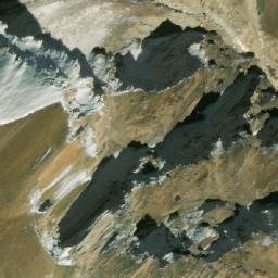 Satellite imagery of Kōh-e Darah-ye Kirch, AF