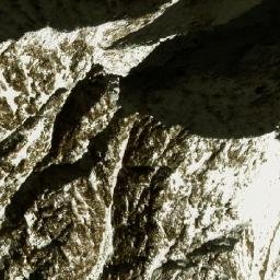 Satellite imagery of Kōh-e Pistāw, AF