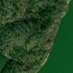Satellite imagery of Wright Bluff, US