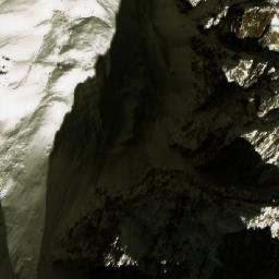 Satellite imagery of Kōh-e Ḩowẕ-e Kabūd, AF