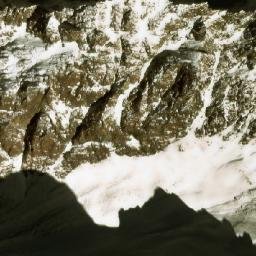 Satellite imagery of Kōh-e Ḩowẕ-e Kabūd, AF