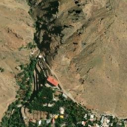 Satellite imagery of Ma‘dan-e Rūbāz Sang-e Afjeh, IR