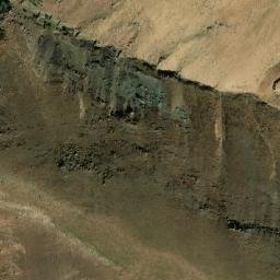 Satellite imagery of Ma‘dan-e Rūbāz Sang-e Afjeh, IR