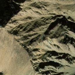 Satellite imagery of Kōh-e Mīānah-ye Anjuman, AF