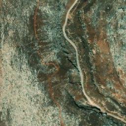 Satellite imagery of Wa‘rat al Khanāzīr, SY