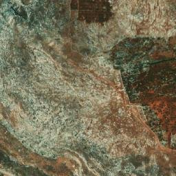 Satellite imagery of Wa‘rat al Khanāzīr, SY
