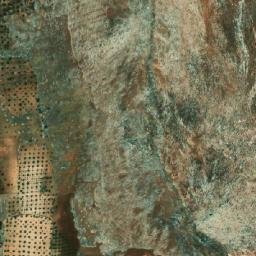 Satellite imagery of Wa‘rat al Khanāzīr, SY
