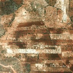 Satellite imagery of Wa‘rat al Khanāzīr, SY