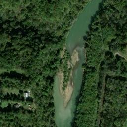 Satellite imagery of Grinder Bluff, US
