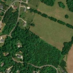 Satellite imagery of Leeper Bluff, US
