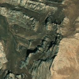 Satellite imagery of Tapah-ye Sagak, AF