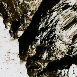 Satellite imagery of Sar-e Firāzin, AF