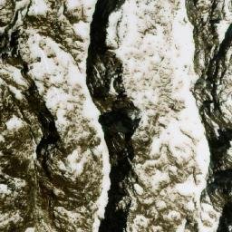 Satellite imagery of Kōh-e Firāzin, AF