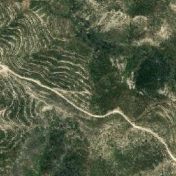 Satellite imagery of Shaqfat az̧ Z̧ahrah, SY