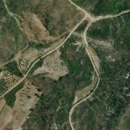 Satellite imagery of Shaqfat az̧ Z̧ahrah, SY