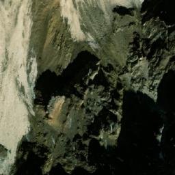 Satellite imagery of Kōh-e Tōluksāy, AF