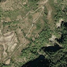 Satellite imagery of Ḩarf al Qashsh, SY