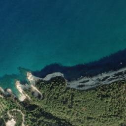 Satellite imagery of Ra’s al Khinzīr as Sūrī, SY