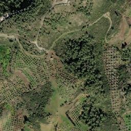 Satellite imagery of Ḩarf al Qashsh, SY