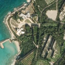 Satellite imagery of Al Qanāţir, SY