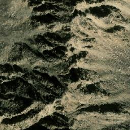 Satellite imagery of Sar-e Qirāndarah, AF