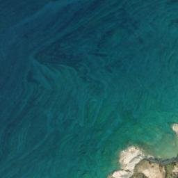 Satellite imagery of Al Qanāţir, SY