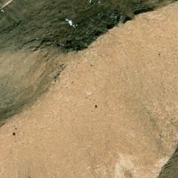 Satellite imagery of Ma‘dan-e Kohneh Dar, IR