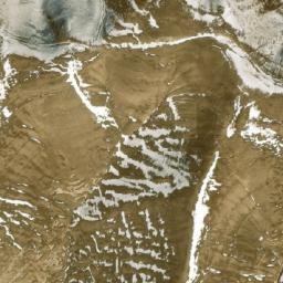 Satellite imagery of Pushtah-ye Chashmah-ye Aḩmad Yār, AF