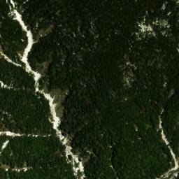 Satellite imagery of 安倍荒倉岳, JP