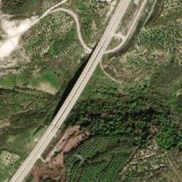 Satellite imagery of Ḩarf ash Shammūţ, SY