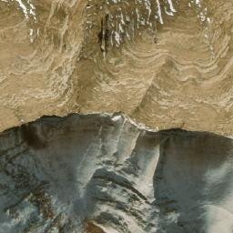 Satellite imagery of Pushtah-ye Chashmah-ye Aḩmad Yār, AF