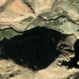 Satellite imagery of Ma‘dan-e Rūbāz-e Shen va Māseh-ye Māmalū, IR