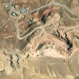 Satellite imagery of Ma‘dan-e Rūbāz-e Gach-e Chel Qez, IR