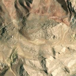 Satellite imagery of Ma‘dan-e Rūbāz-e Gach-e Chel Qez, IR