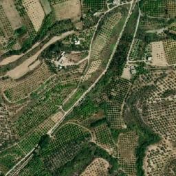 Satellite imagery of Z̧ahr al Ḩurayshāt, SY